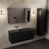 wastafel Urban solid surface links zonder kraangat met spiegelkast