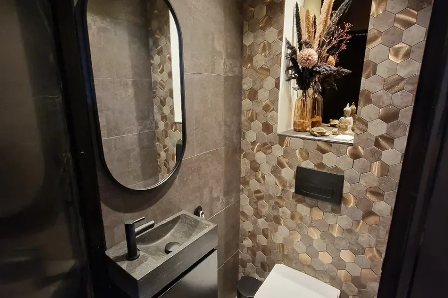 mozaiek-hexagon-beige-toilet-1.webp